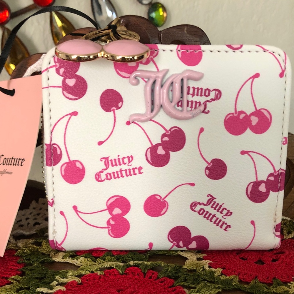 NWT Juicy Couture Cherry In Top Zip Around Wallet w/ Cherry Charm